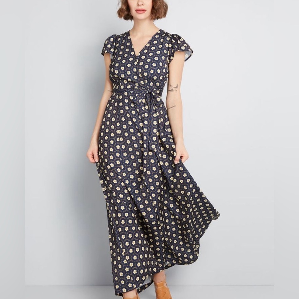 Modcloth Exchanging Introductions Navy Floral Short Sleeve Maxi Dress Small